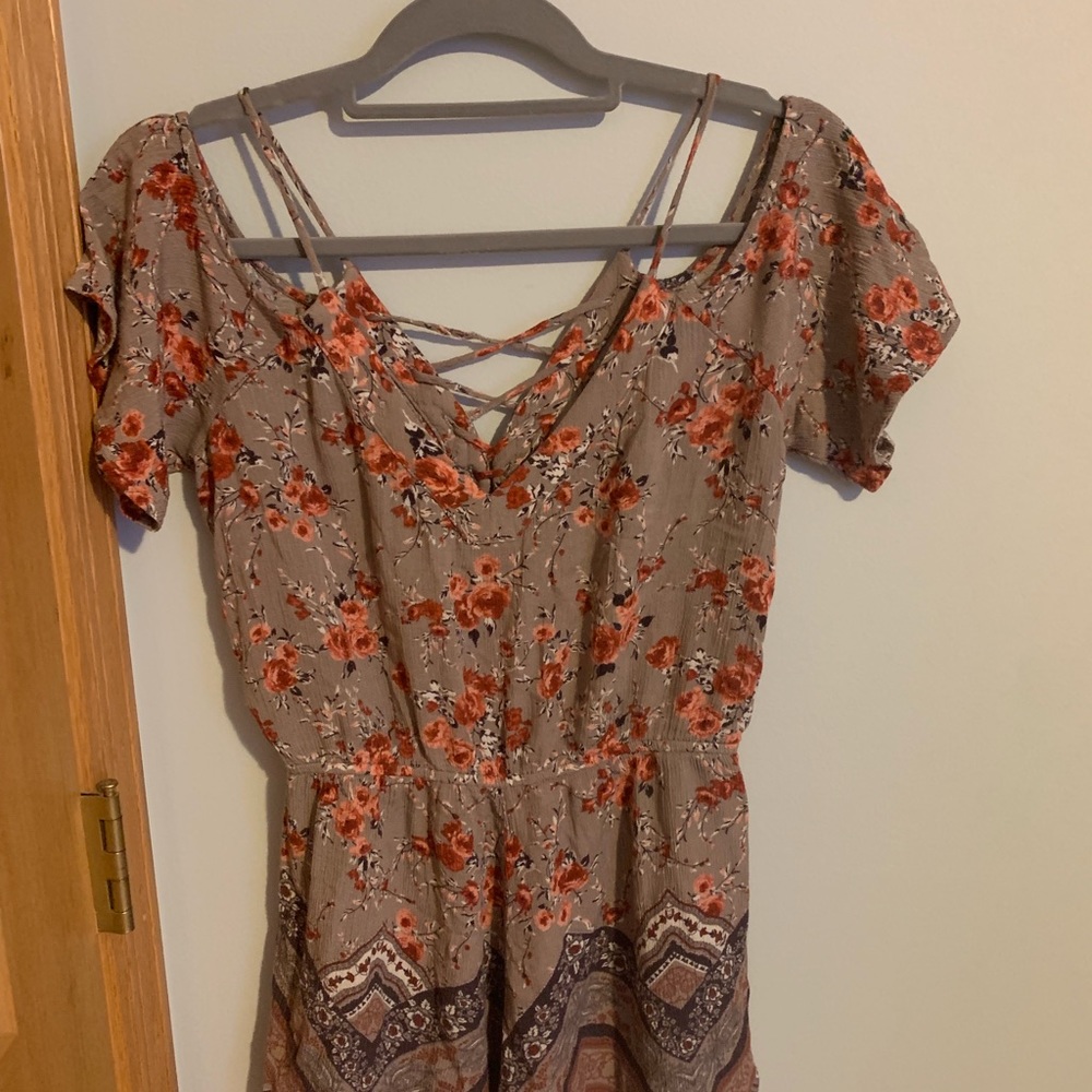 Romper - Picture 2 of 3